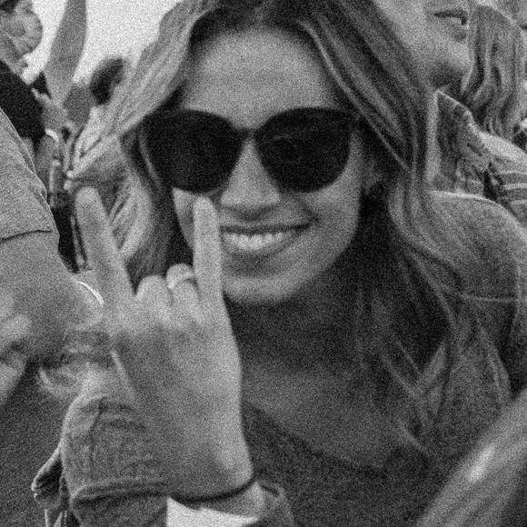 Meet your Posher, Kaila - Picture 1 of 1